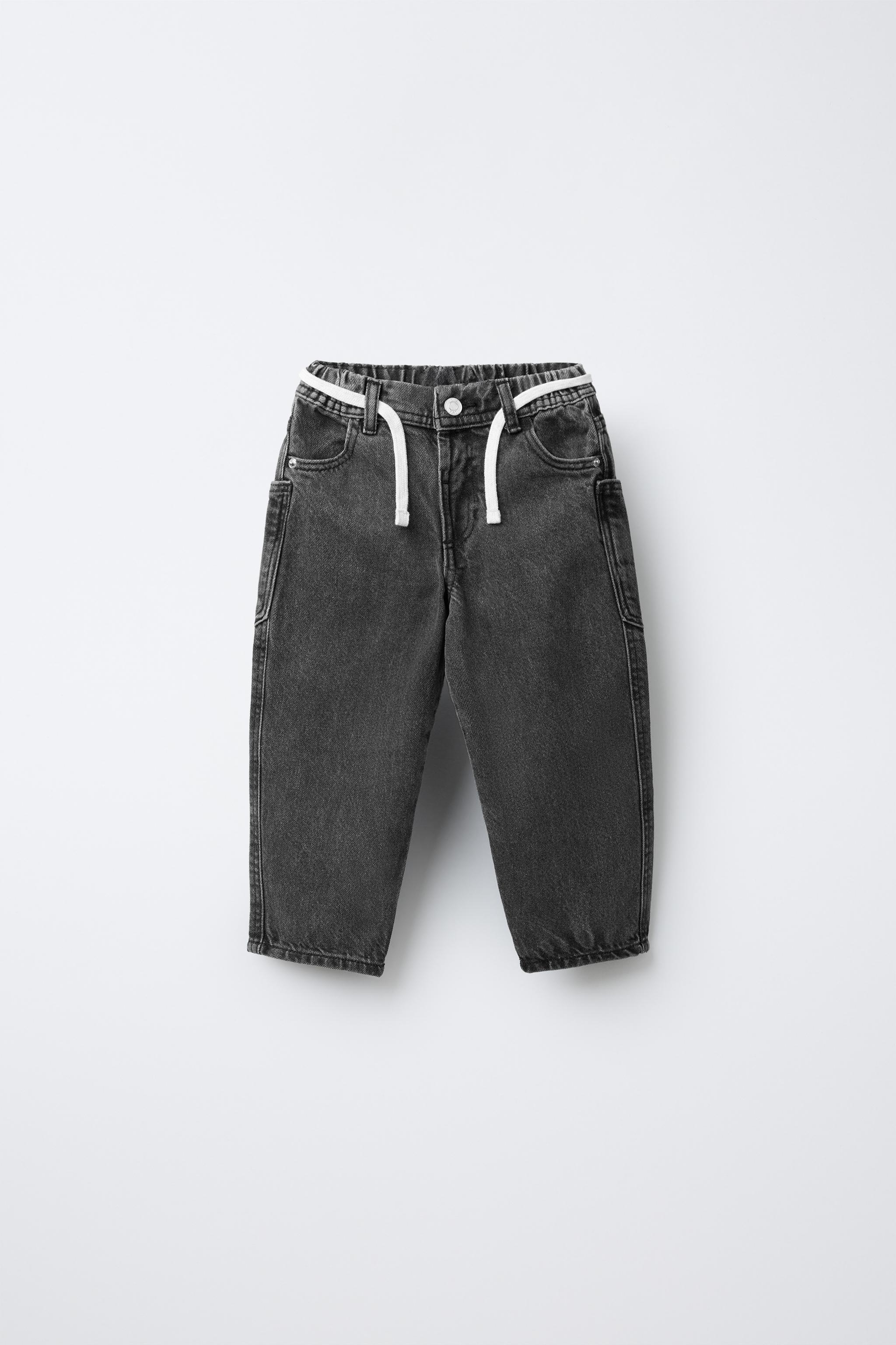 BAGGY JEANS WITH BELT